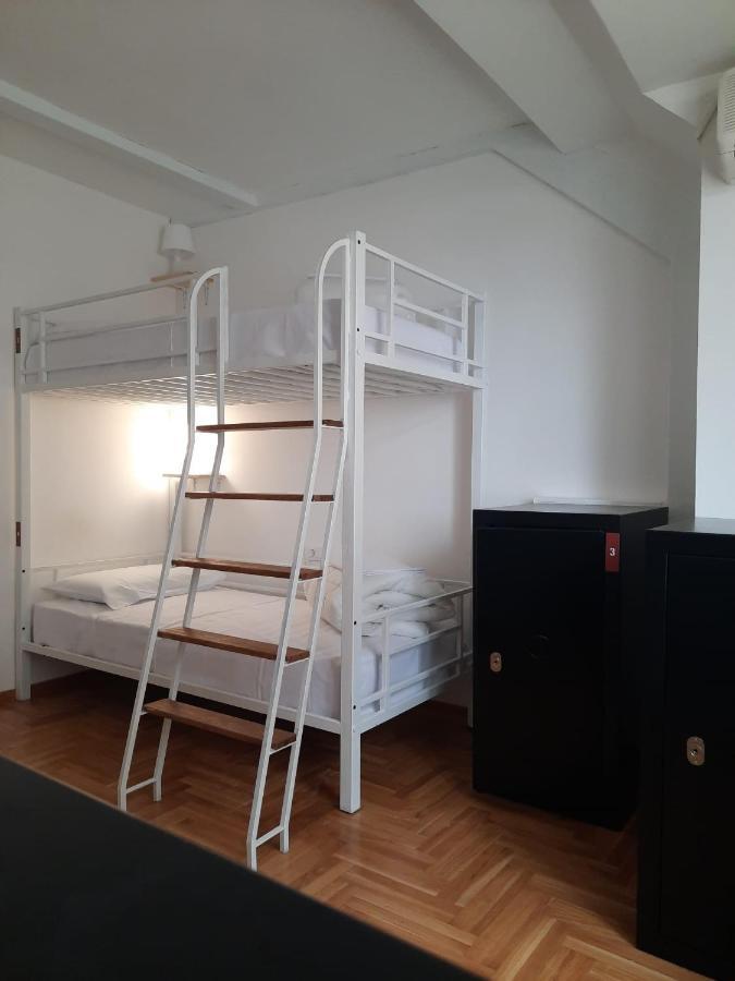 New Generation Hostel Belgrado Exterior foto