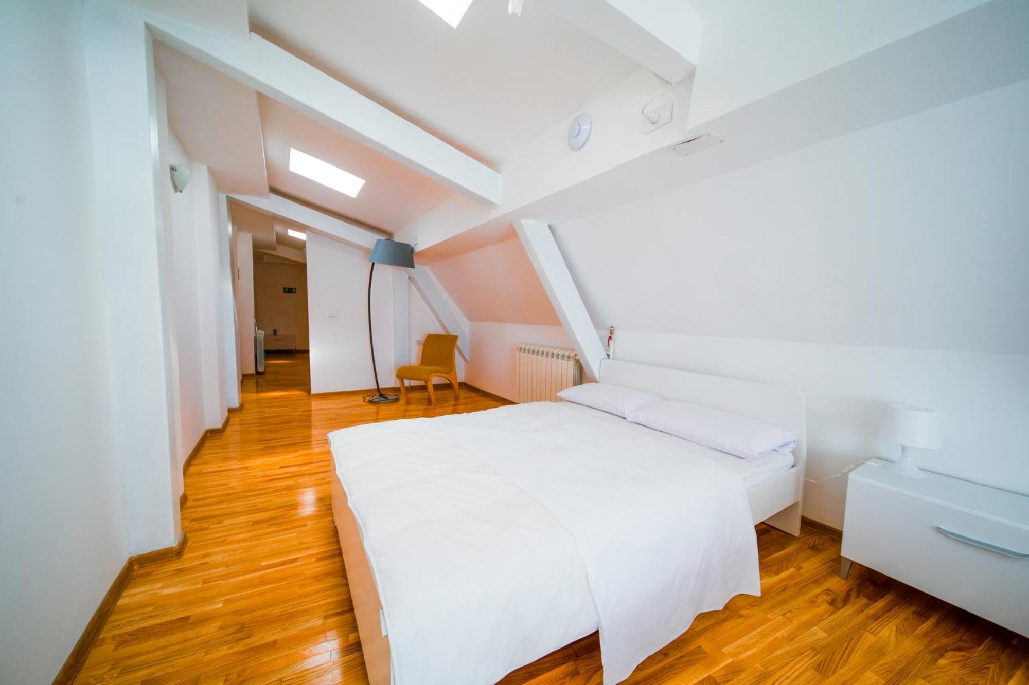 New Generation Hostel Belgrado Exterior foto